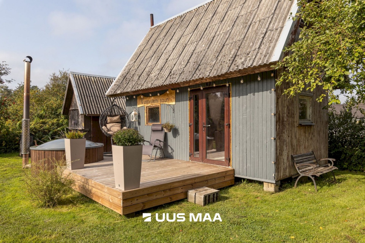 Kohila vald, Aespa alevik, Orava 8 ja 10