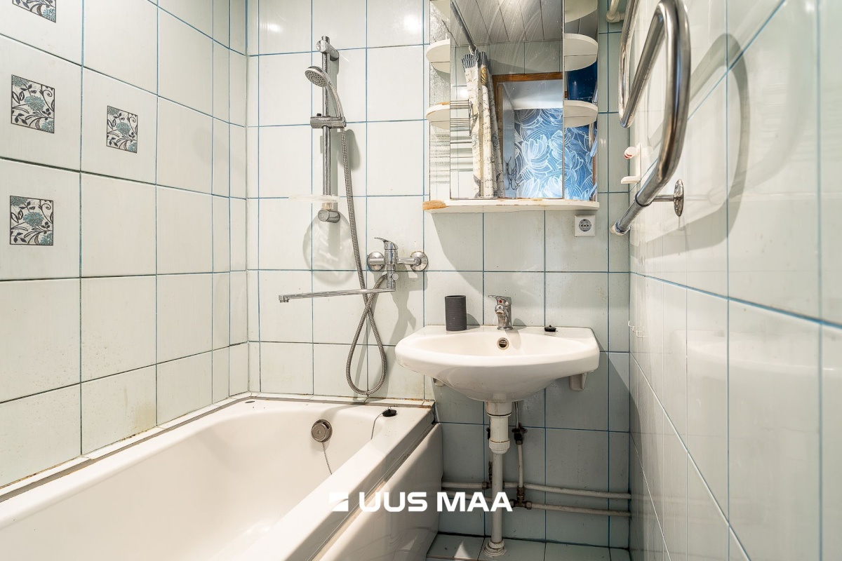 Tallinn, Mustamäe linnaosa, Mustamäe, Sütiste tee 13