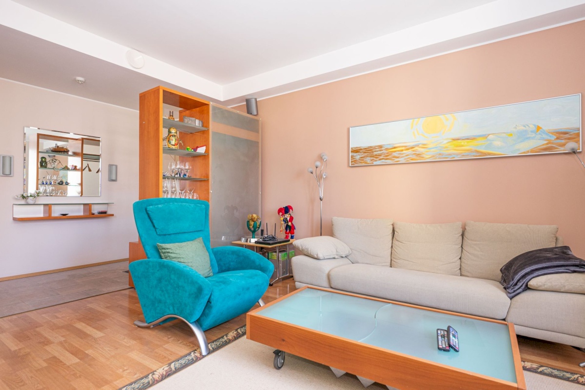 Tallinn, Kesklinna linnaosa, Lembitu 6