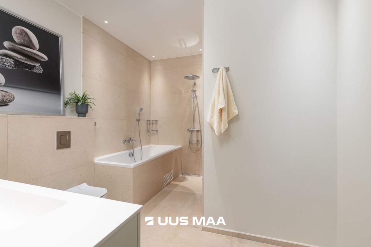 Tallinn, Kesklinna linnaosa, Rotermanni 18/1