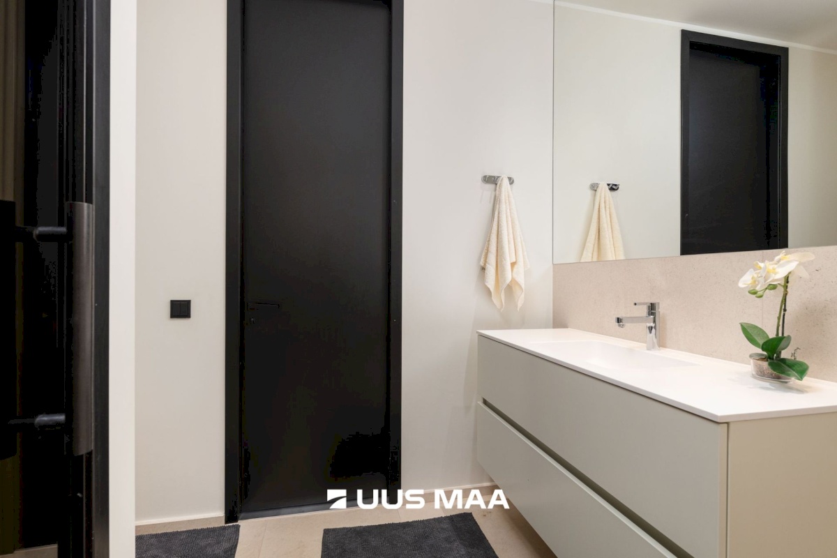 Tallinn, Kesklinna linnaosa, Rotermanni 18/1