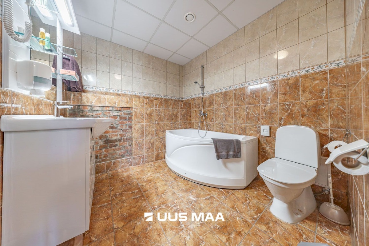 Tartu linn, Tartu linn, Kesklinn, Aleksandri 42