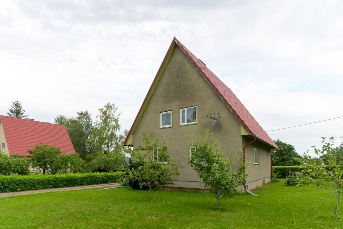 Väike-Maarja vald, Rakke alevik, Mäe põik 4
