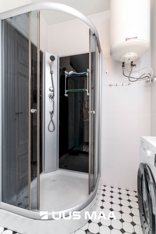 Viljandi linn, Kesklinn, Tallinna tn 6