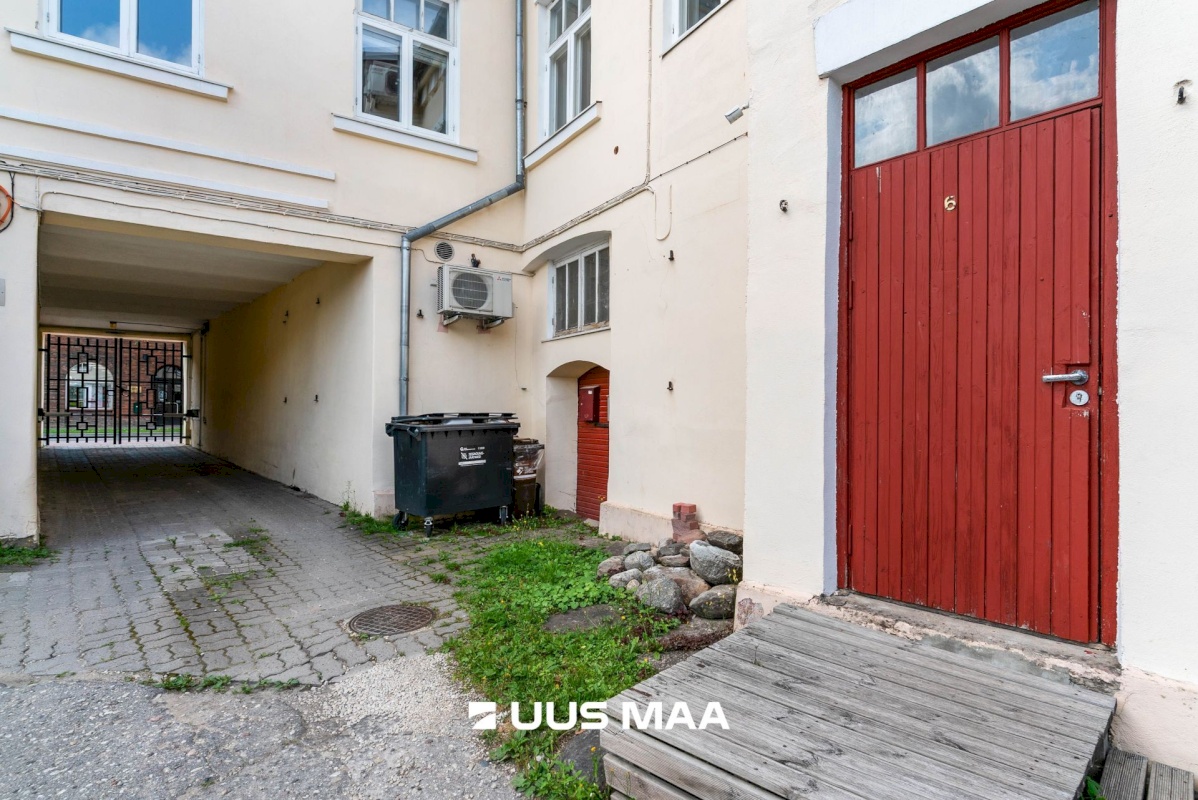 Viljandi linn, Kesklinn, Tallinna tn 6