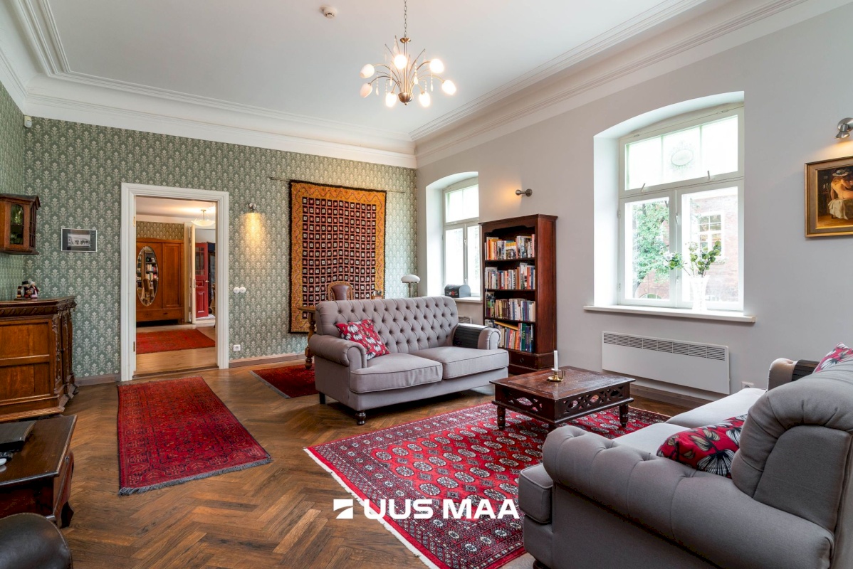 Viljandi linn, Kesklinn, Tallinna tn 6