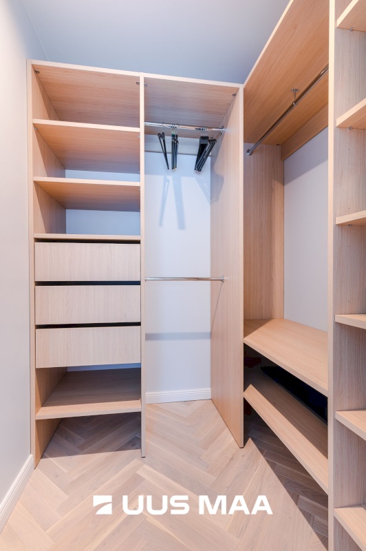 Rakvere linn, Kastani 10a-2