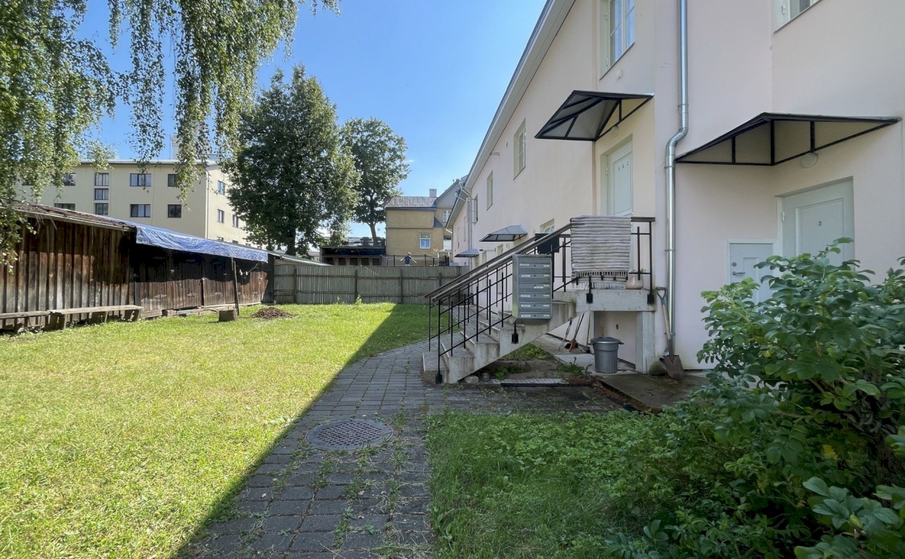 Tartu linn, Tartu linn, Kesklinn, Vallikraavi 18