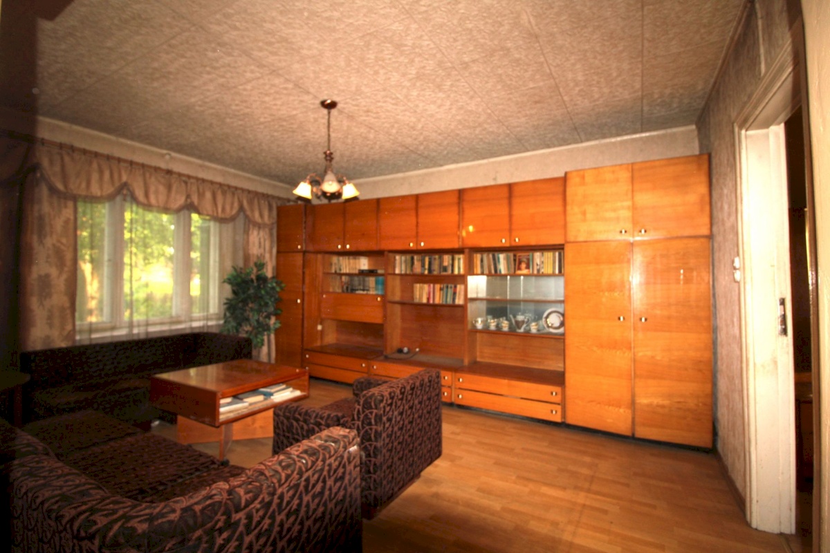 Pärnu linn, Pärnu linn, Kesklinn, Laatsareti 6