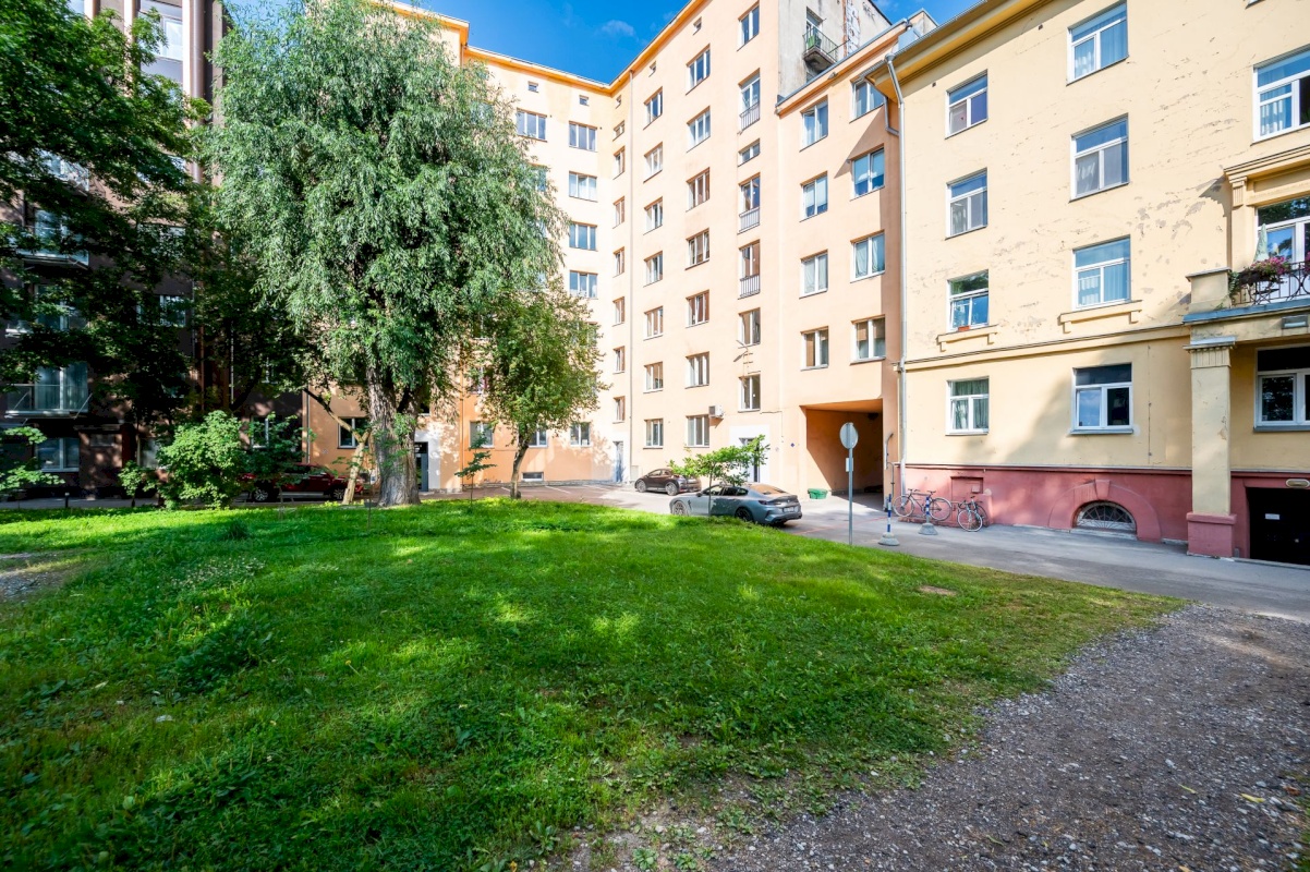 Tallinn, Kesklinna linnaosa, Narva mnt 14