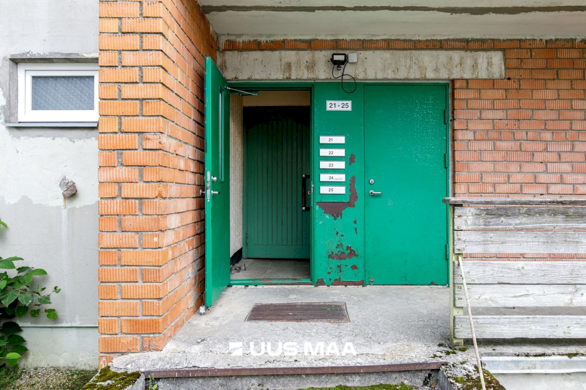Lääne-Nigula vald, Taebla alevik, Lasteaia 12