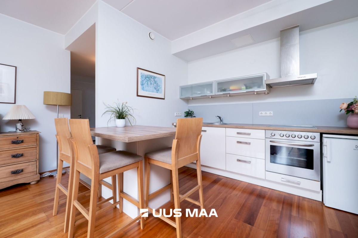 Tallinn, Kesklinna linnaosa, Südalinn, Rävala pst 19