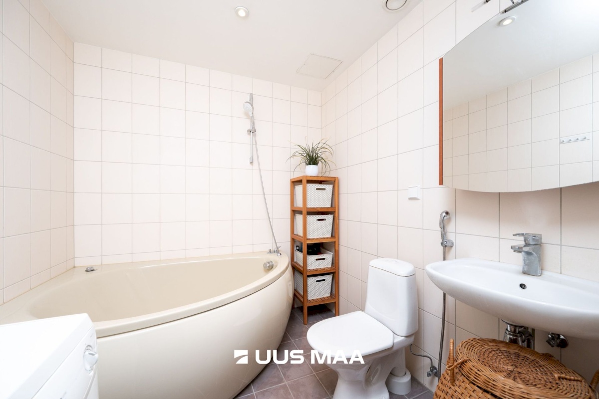 Tallinn, Kesklinna linnaosa, Südalinn, Rävala pst 19