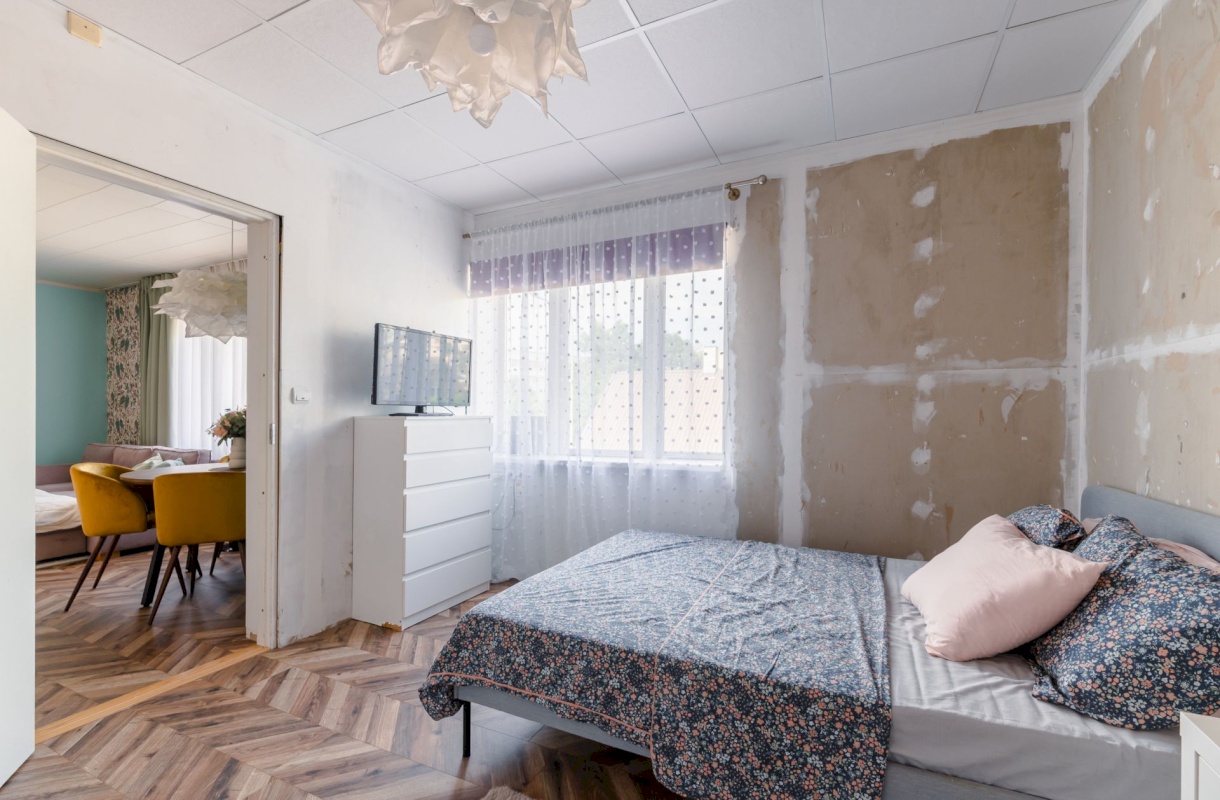 Rakvere linn, Rägavere tee 6