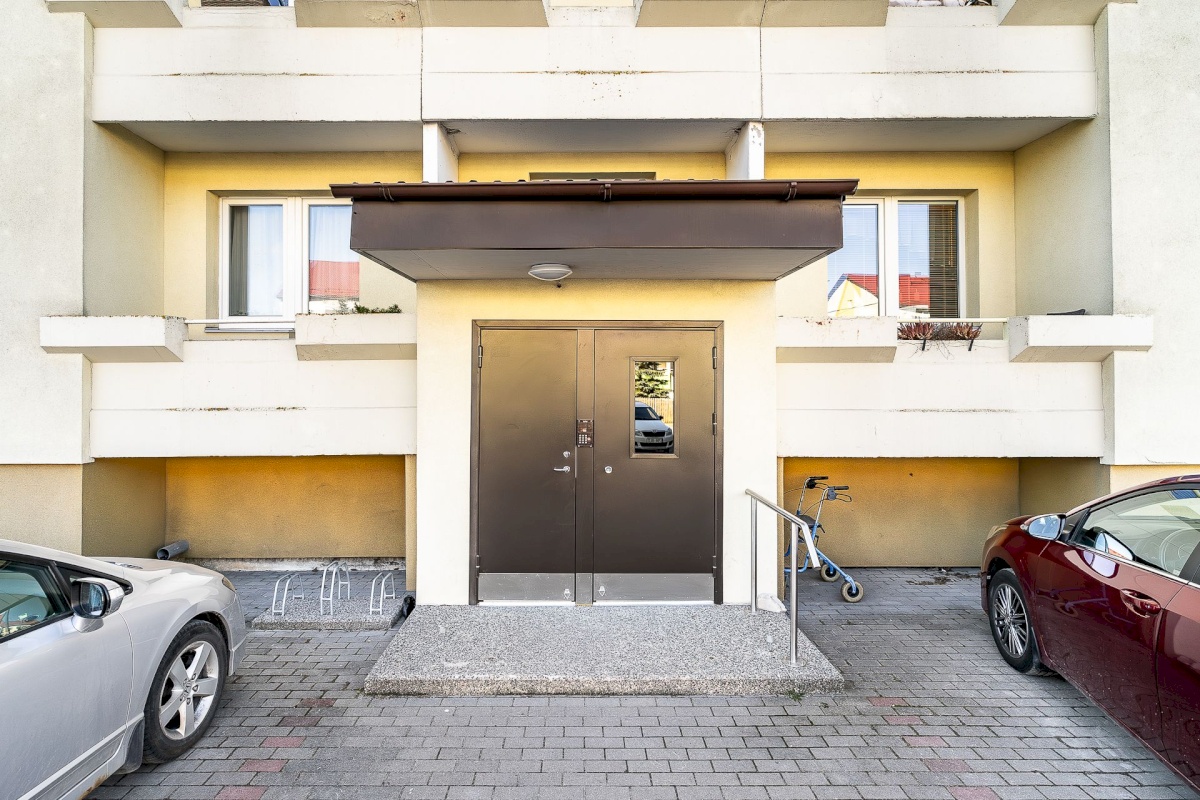 Saue vald, Laagri alevik, Redise 10