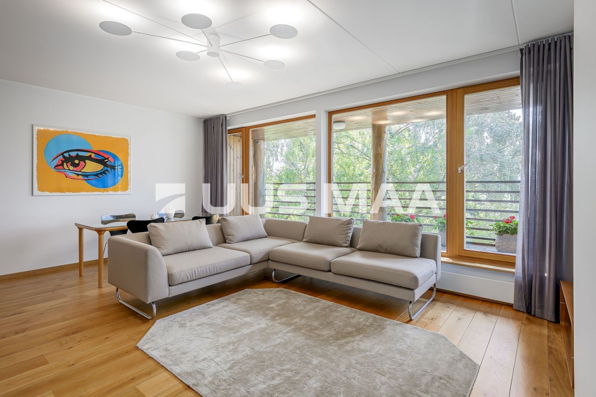 Tallinn, Kesklinna linnaosa, Kadriorg, J. Vilmsi tn 14