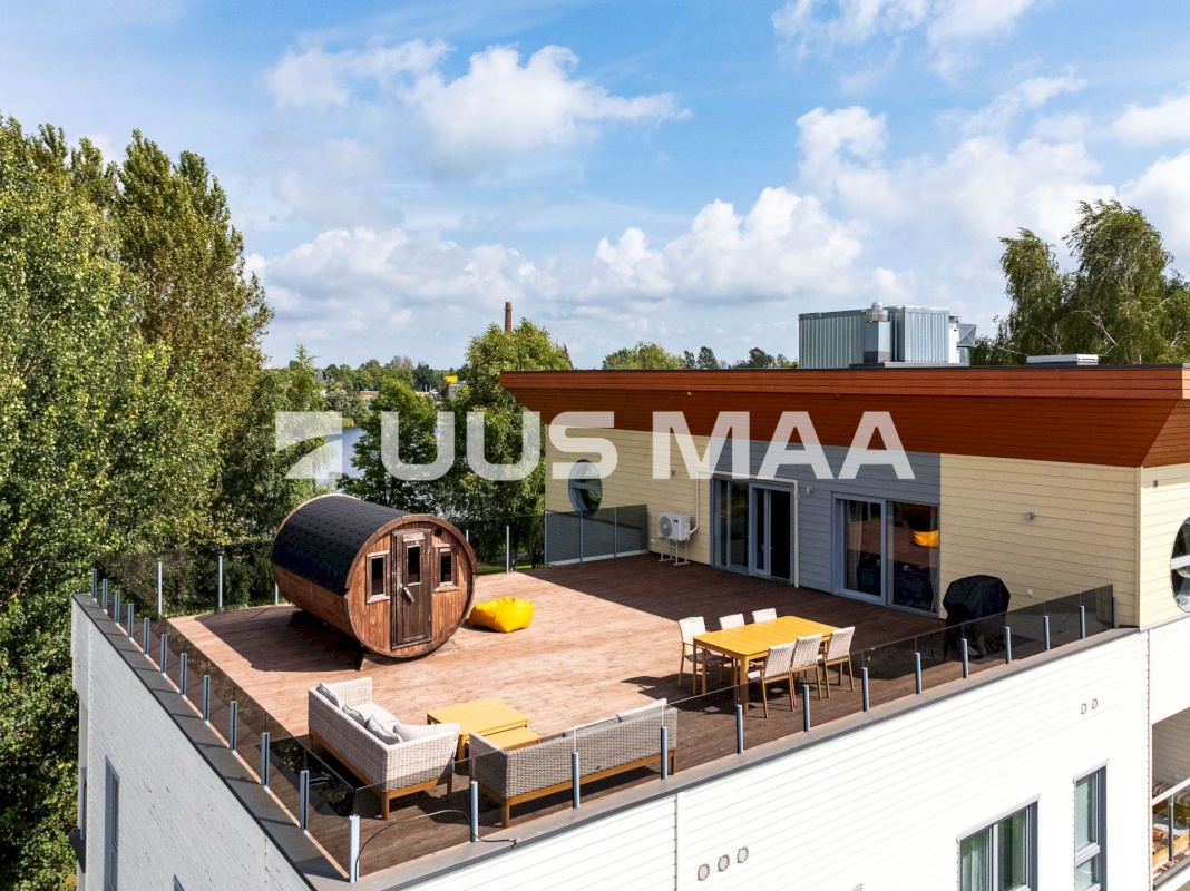 Pärnu linn, Pärnu linn, Kesklinn, Vesiroosi 1