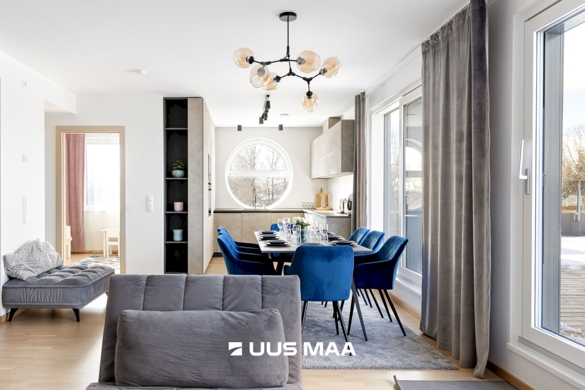 Pärnu linn, Pärnu linn, Kesklinn, Vesiroosi 1