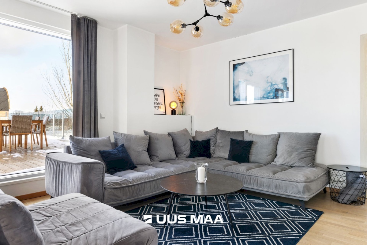 Pärnu linn, Pärnu linn, Kesklinn, Vesiroosi 1