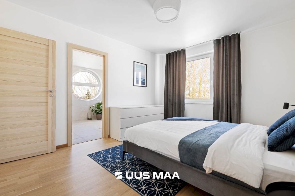 Pärnu linn, Pärnu linn, Kesklinn, Vesiroosi 1