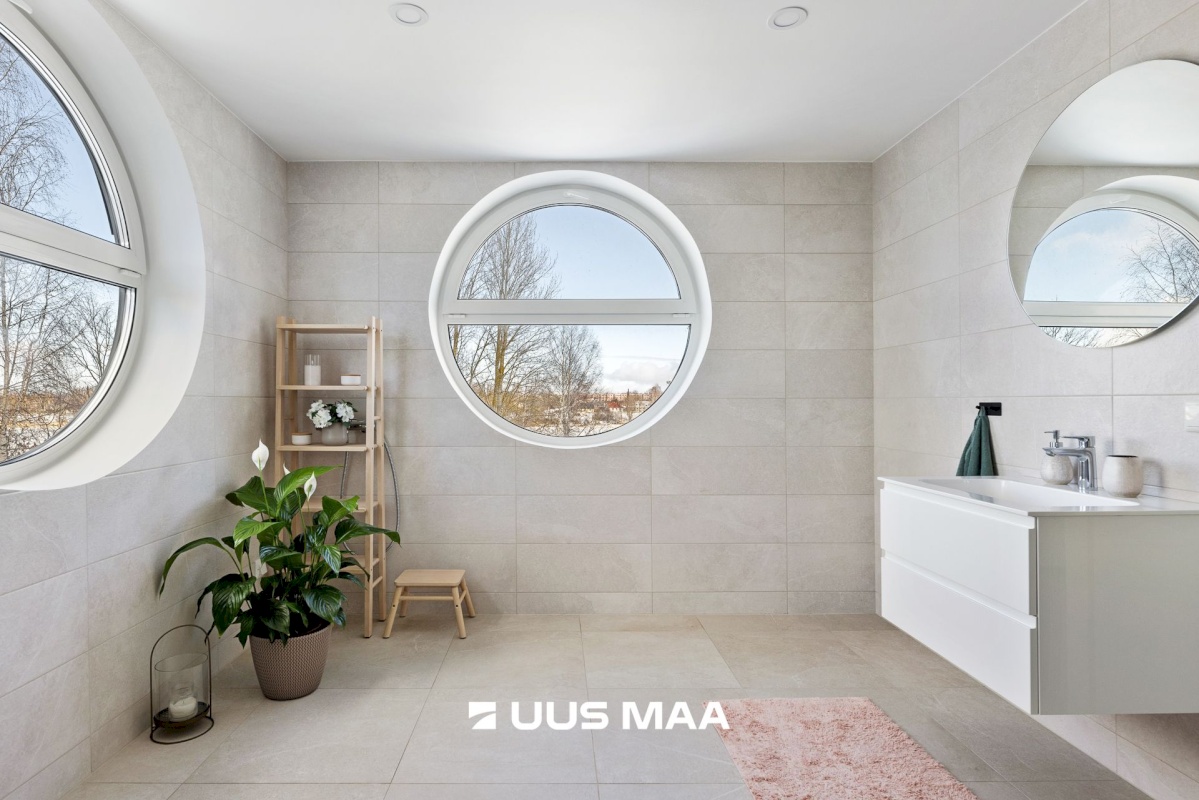 Pärnu linn, Pärnu linn, Kesklinn, Vesiroosi 1