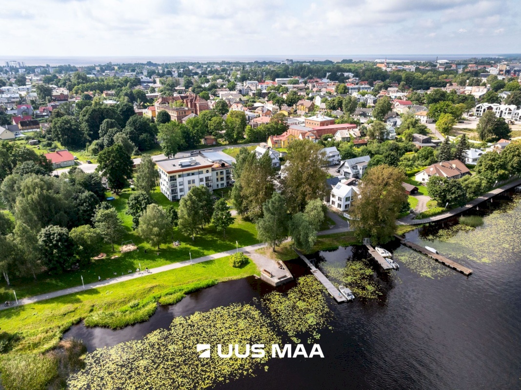 Pärnu linn, Pärnu linn, Kesklinn, Vesiroosi 1