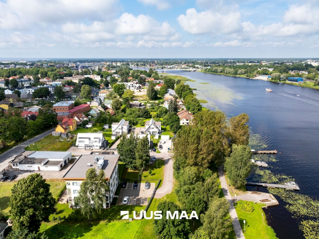 Pärnu linn, Pärnu linn, Kesklinn, Vesiroosi 1