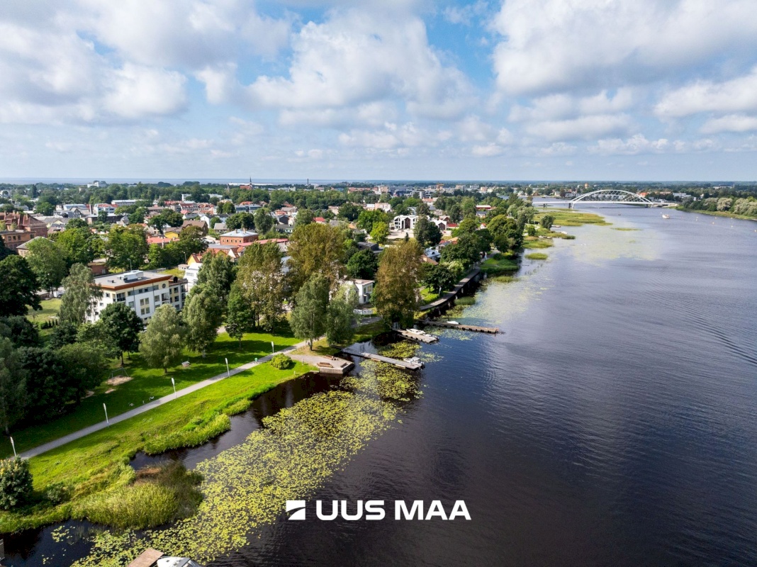 Pärnu linn, Pärnu linn, Kesklinn, Vesiroosi 1