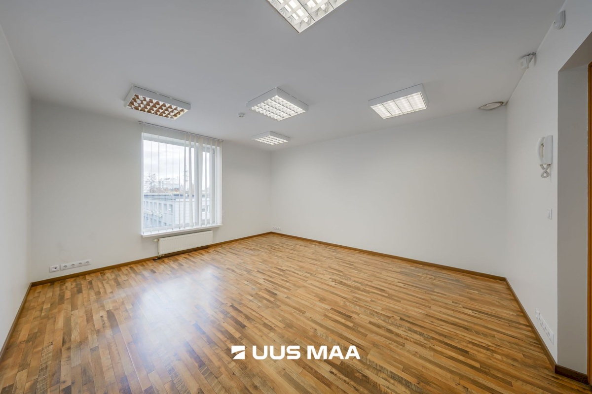 Tallinn, Mustamäe linnaosa, Mustamäe, Kadaka tee 48