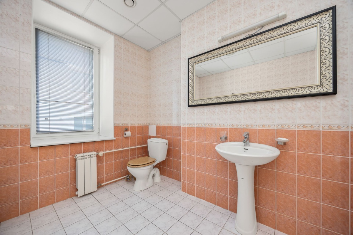 Tallinn, Kesklinna linnaosa, Uus Maailm, Villardi 32