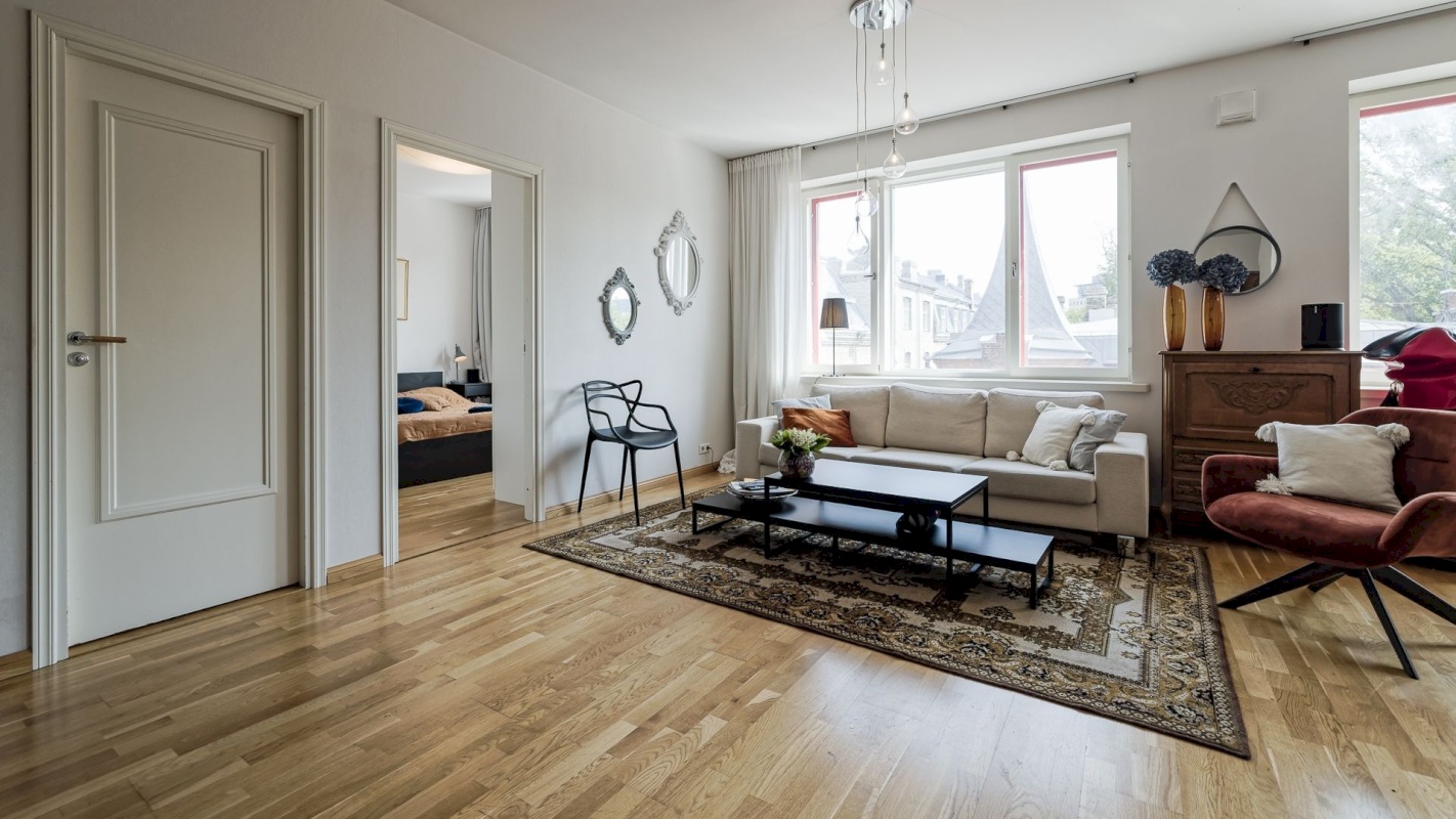 Tallinn, Kesklinna linnaosa, Pärnu mnt 27