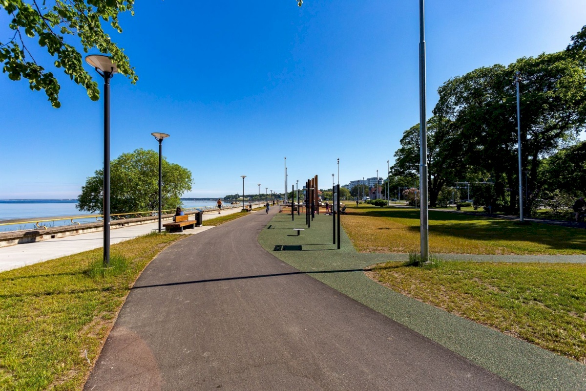 Tallinn, Kesklinna linnaosa, Kadriorg, Liivaoja 2