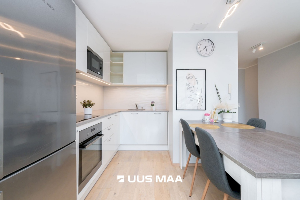Tallinn, Mustamäe linnaosa, Mustamäe, Karsti 8