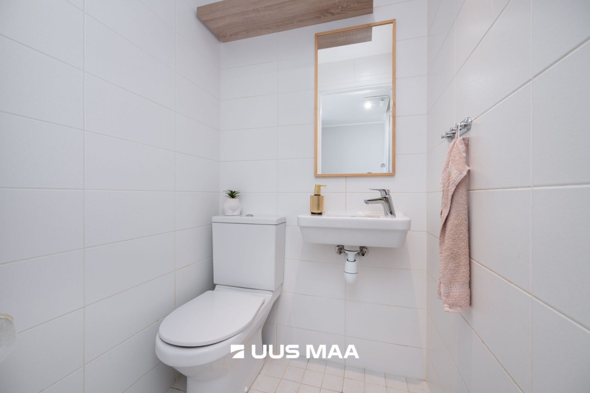 Tallinn, Mustamäe linnaosa, Mustamäe, Karsti 8
