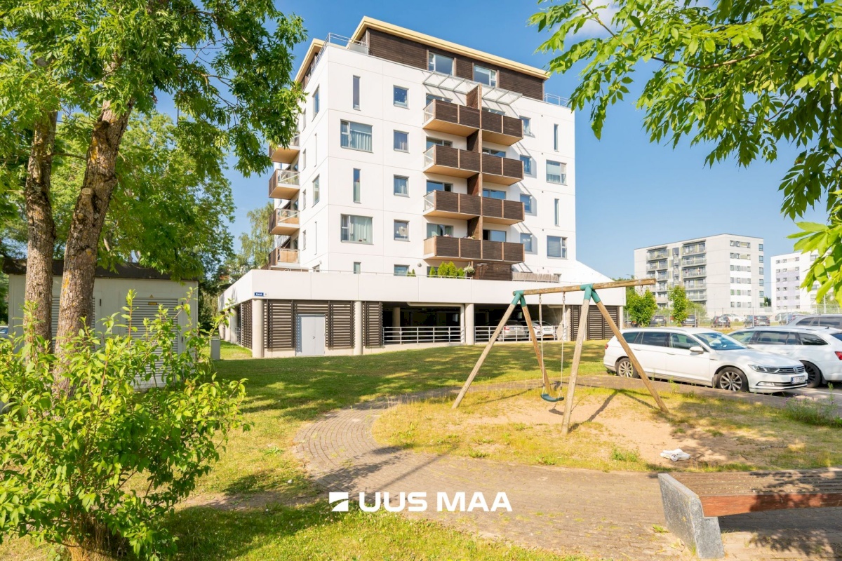 Tallinn, Mustamäe linnaosa, Mustamäe, Karsti 8