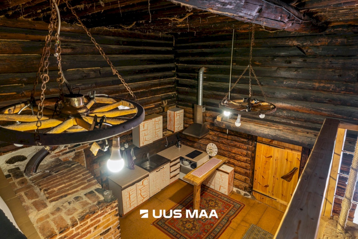 Viljandi vald, Saarepeedi küla, Kooli