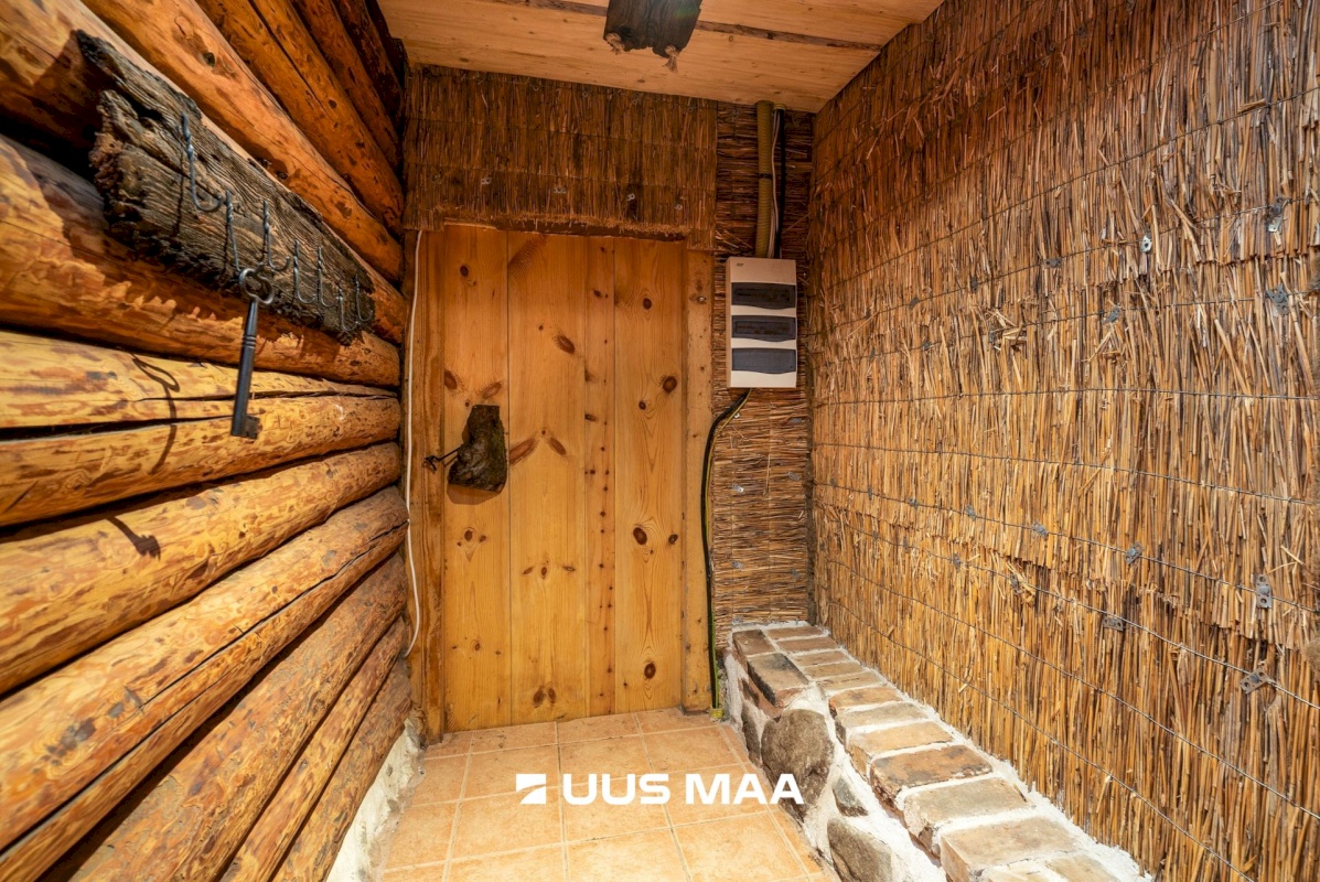 Viljandi vald, Saarepeedi küla, Kooli