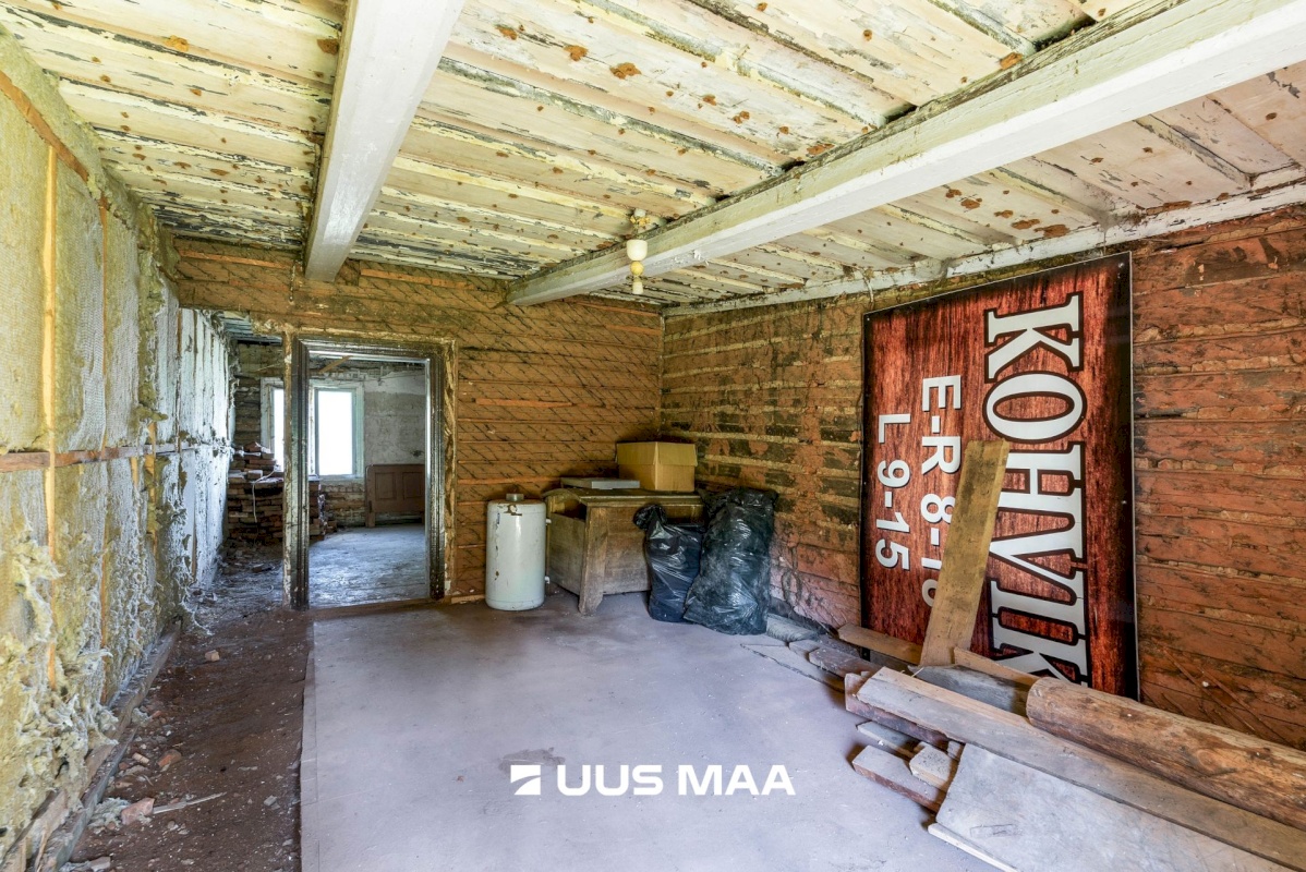 Viljandi vald, Saarepeedi küla, Kooli