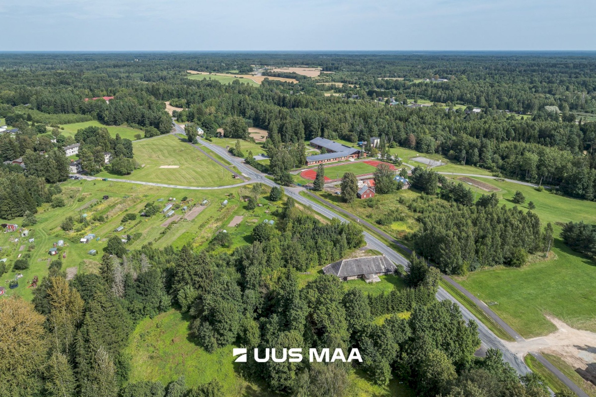 Viljandi vald, Saarepeedi küla, Kooli