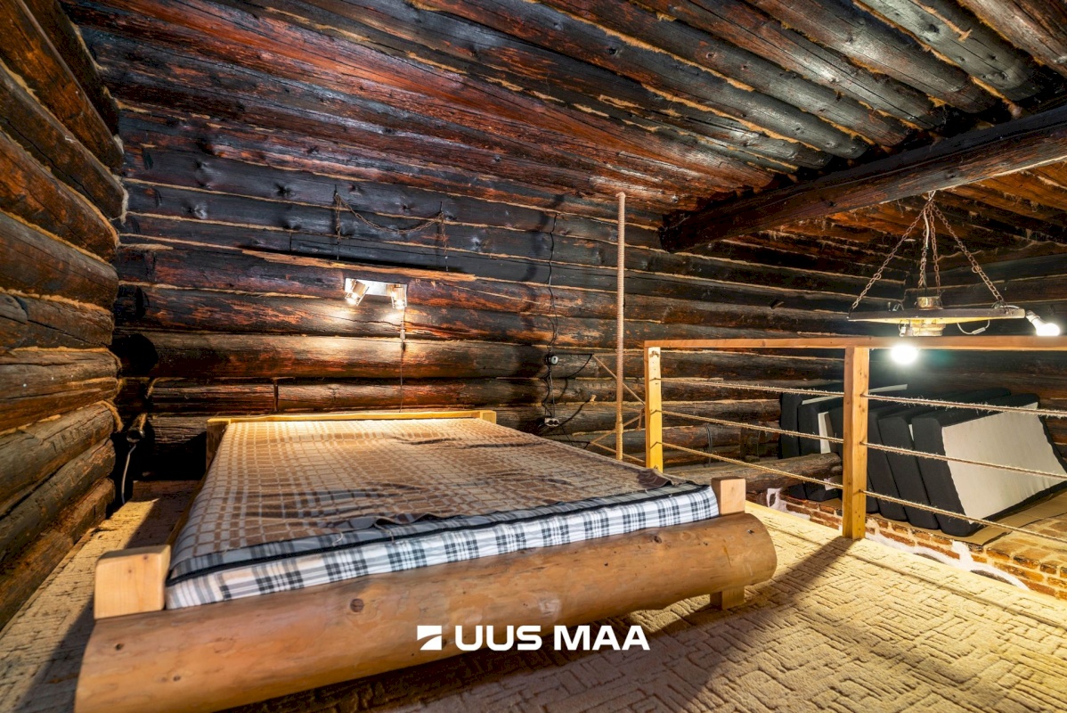 Viljandi vald, Saarepeedi küla, Kooli