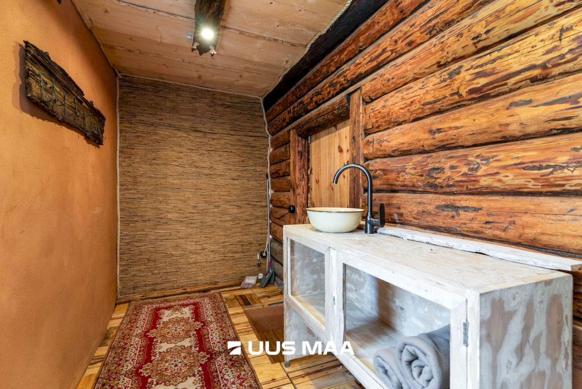 Viljandi vald, Saarepeedi küla, Kooli