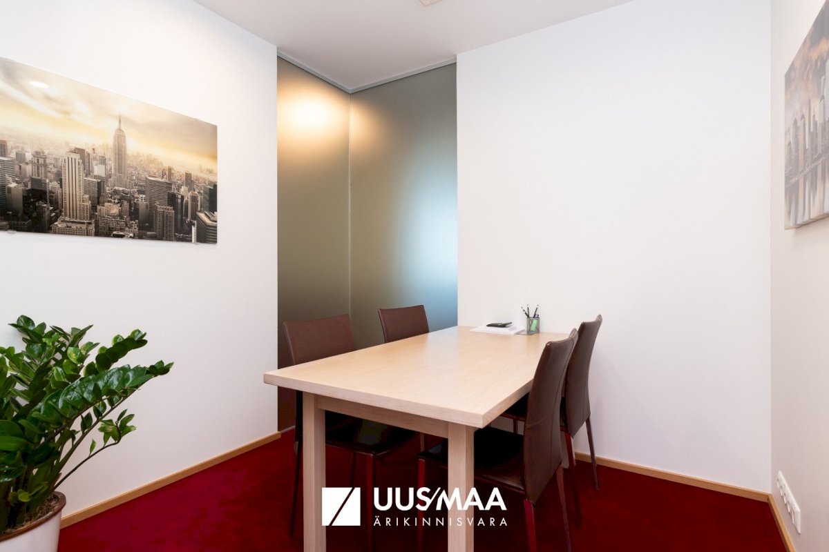 Tallinn, Kesklinna linnaosa, Rävala pst 2