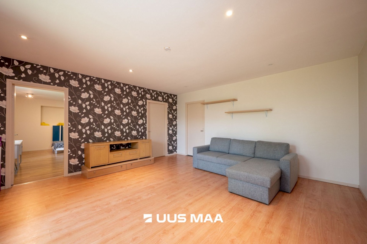 Pärnu linn, Paikuse alev, Pärnade pst 5