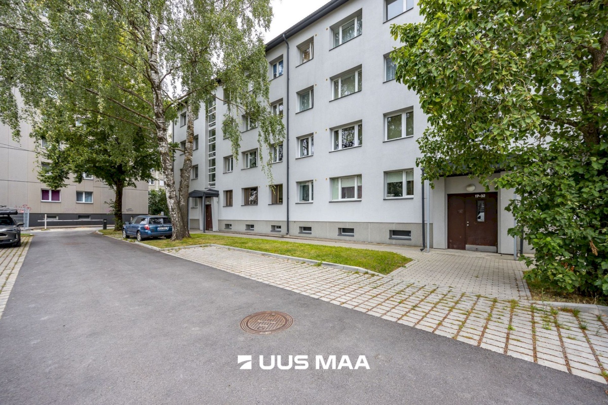 Tallinn, Lasnamäe linnaosa, Peterburi tee 8