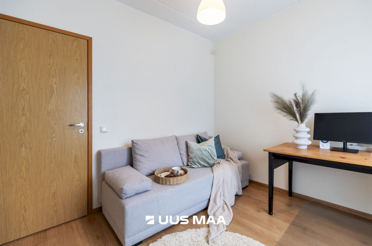 Tallinn, Mustamäe linnaosa, Kadaka pst 142/1