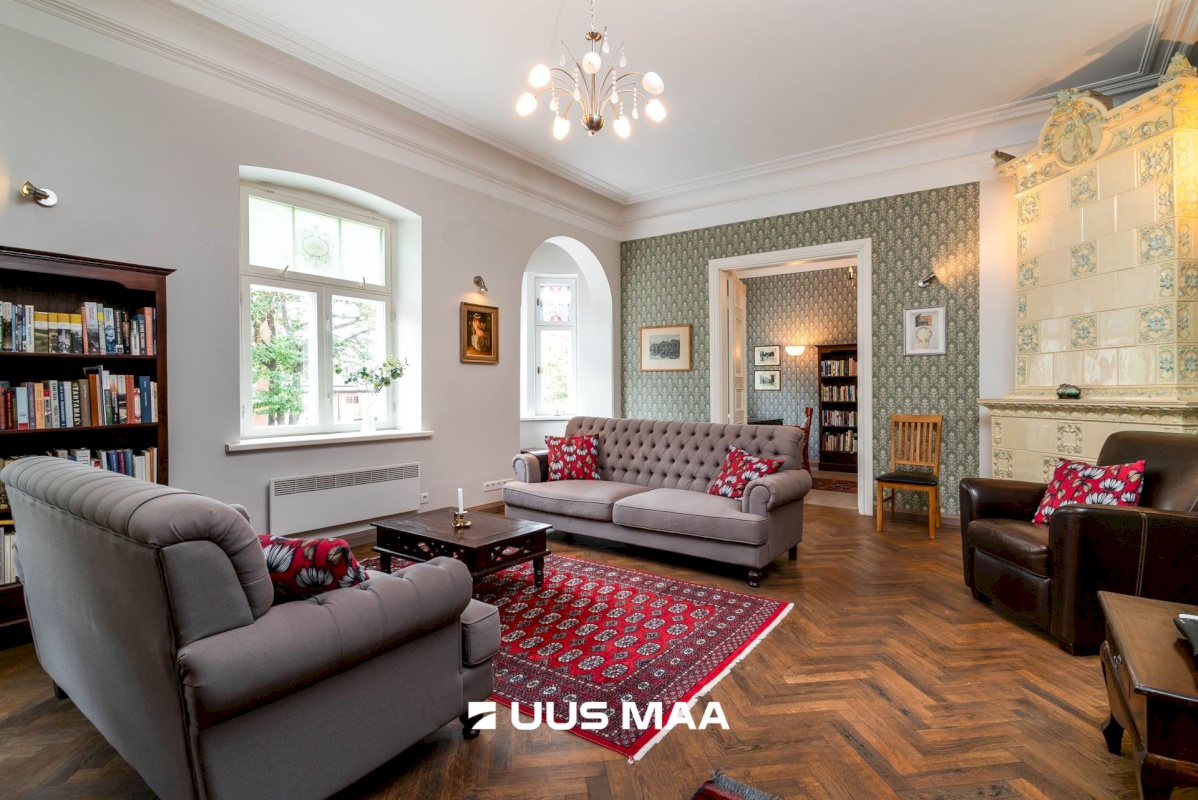 Viljandi linn, Kesklinn, Tallinna tn 6