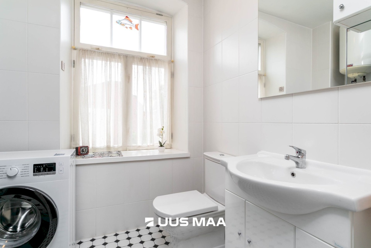 Viljandi linn, Kesklinn, Tallinna tn 6