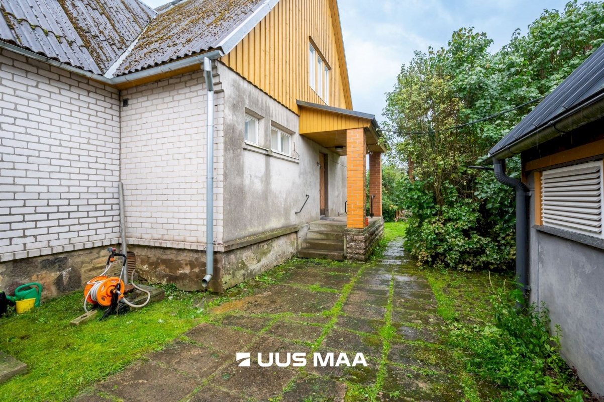 Rapla vald, Rapla linn, Karja 1