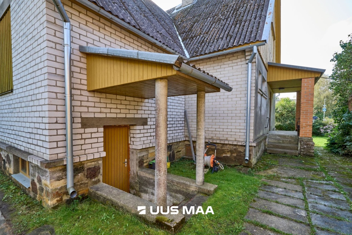 Rapla vald, Rapla linn, Karja 1