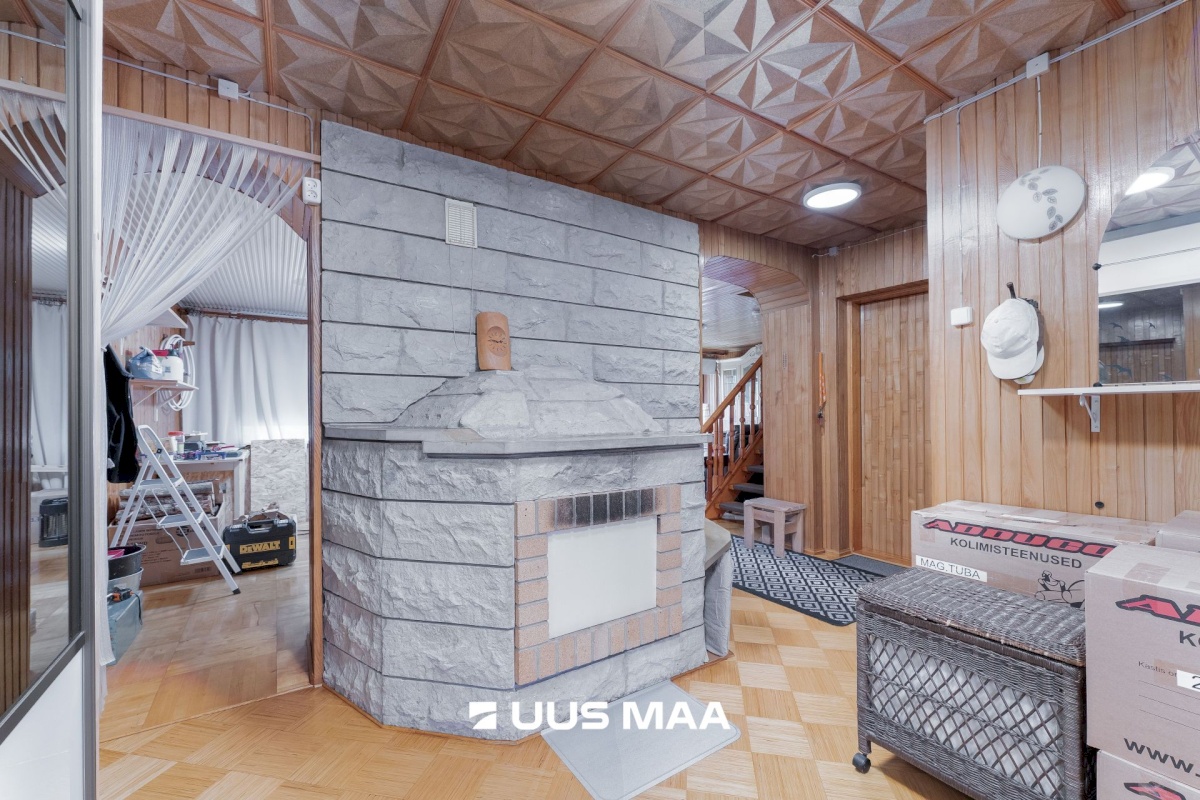 Põhja-Pärnumaa vald, Vändra alev, Posti 6-9